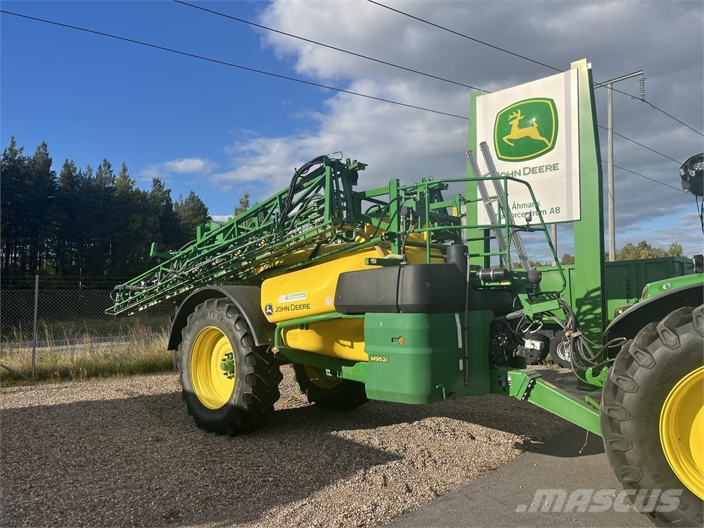 John Deere M952 Çekilir pülverizatörler