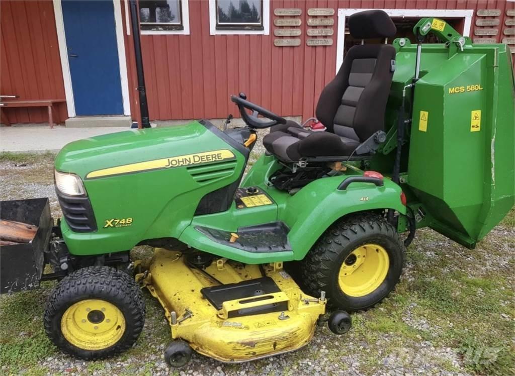 John Deere x748 Mobil çim biçme makineleri