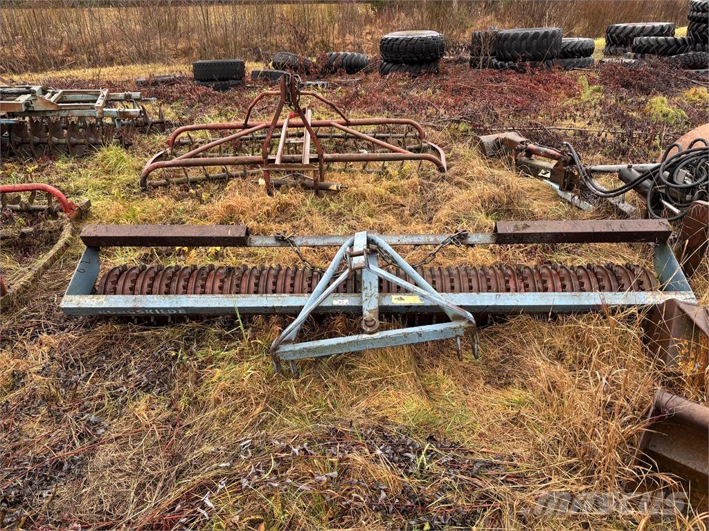 Kongskilde Vält Diger toprak isleme makina ve aksesuarlari