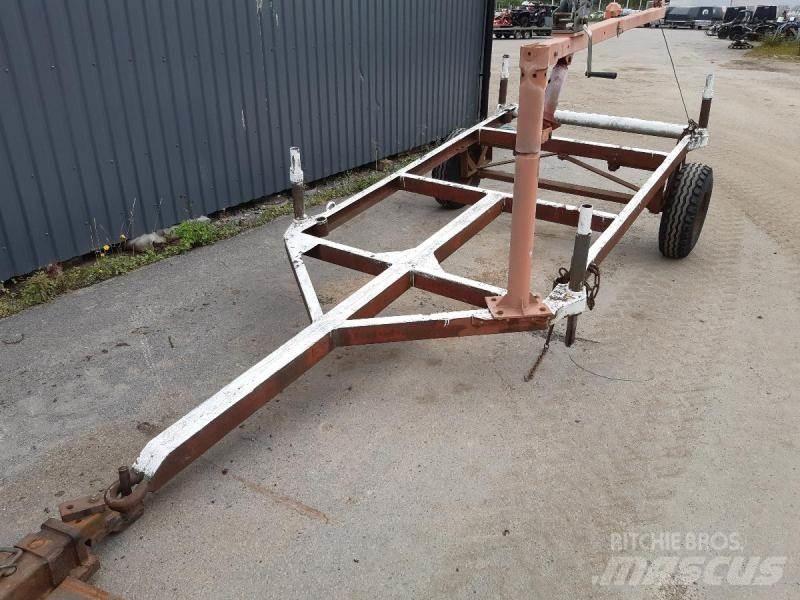  Skogvagn med vinch Orman römorkları