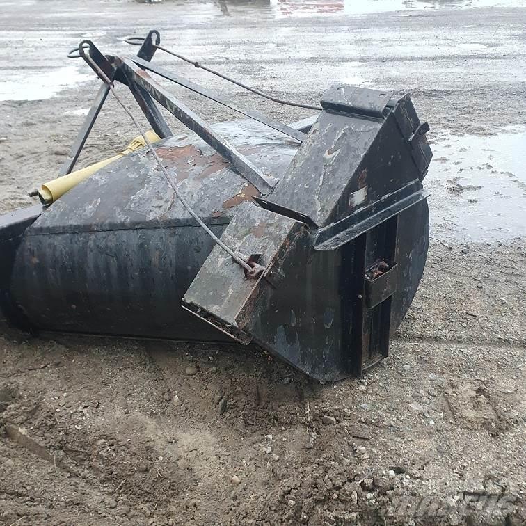  V-SLUNGA 2M Diger kar ve yol makinalari