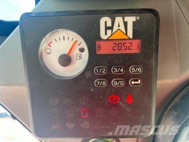 CAT 236D Lastikler