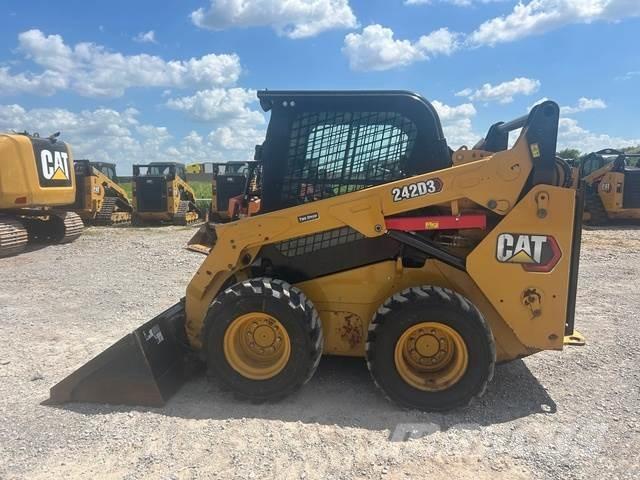 CAT 242D3 Lastikler