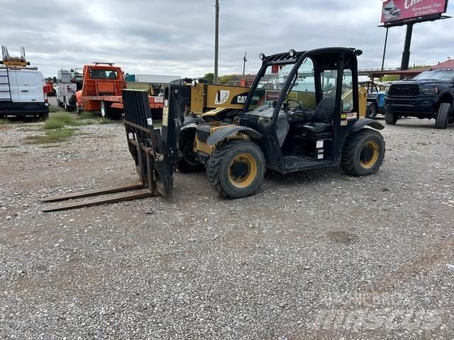 CAT TH255C Teleskopik yükleyiciler