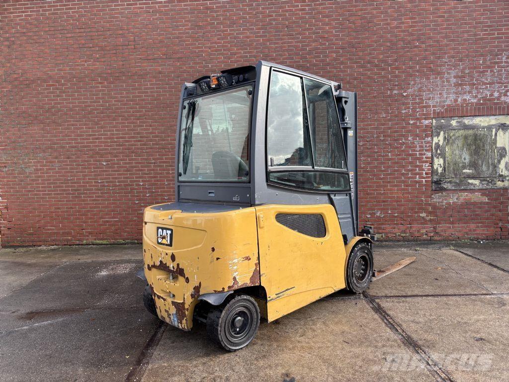 CAT 2EP6000 Elektrikli forkliftler