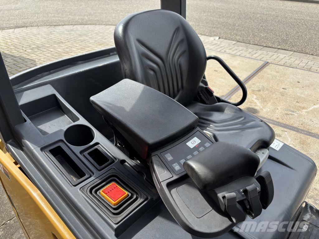 CAT 2ET4000 Elektrikli forkliftler
