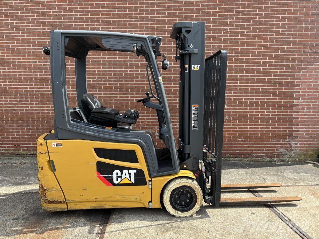 CAT 2ET4000 Elektrikli forkliftler