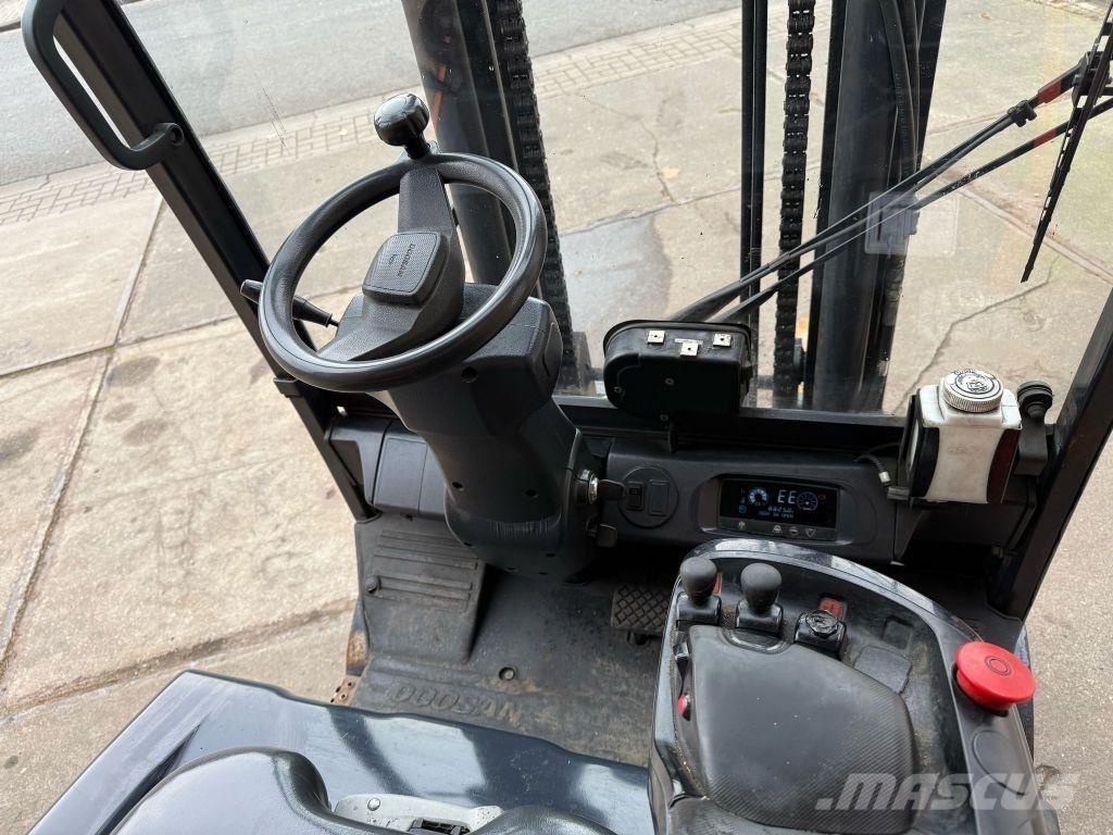 Doosan B35X-7 Elektrikli forkliftler