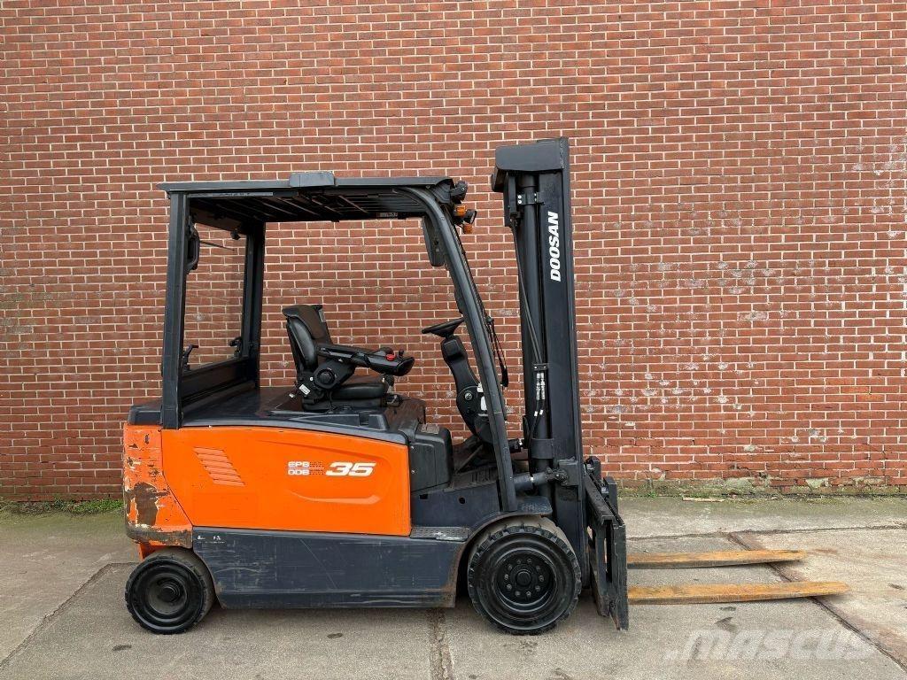 Doosan B35X-7 Elektrikli forkliftler