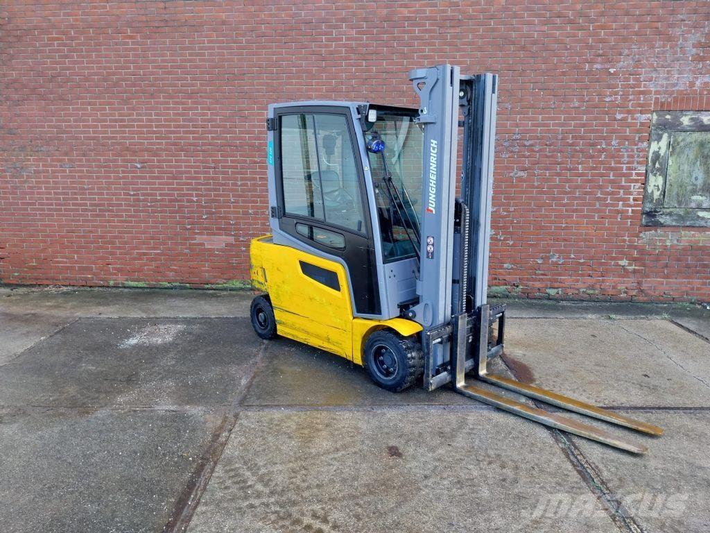Jungheinrich EFG 320 Elektrikli forkliftler