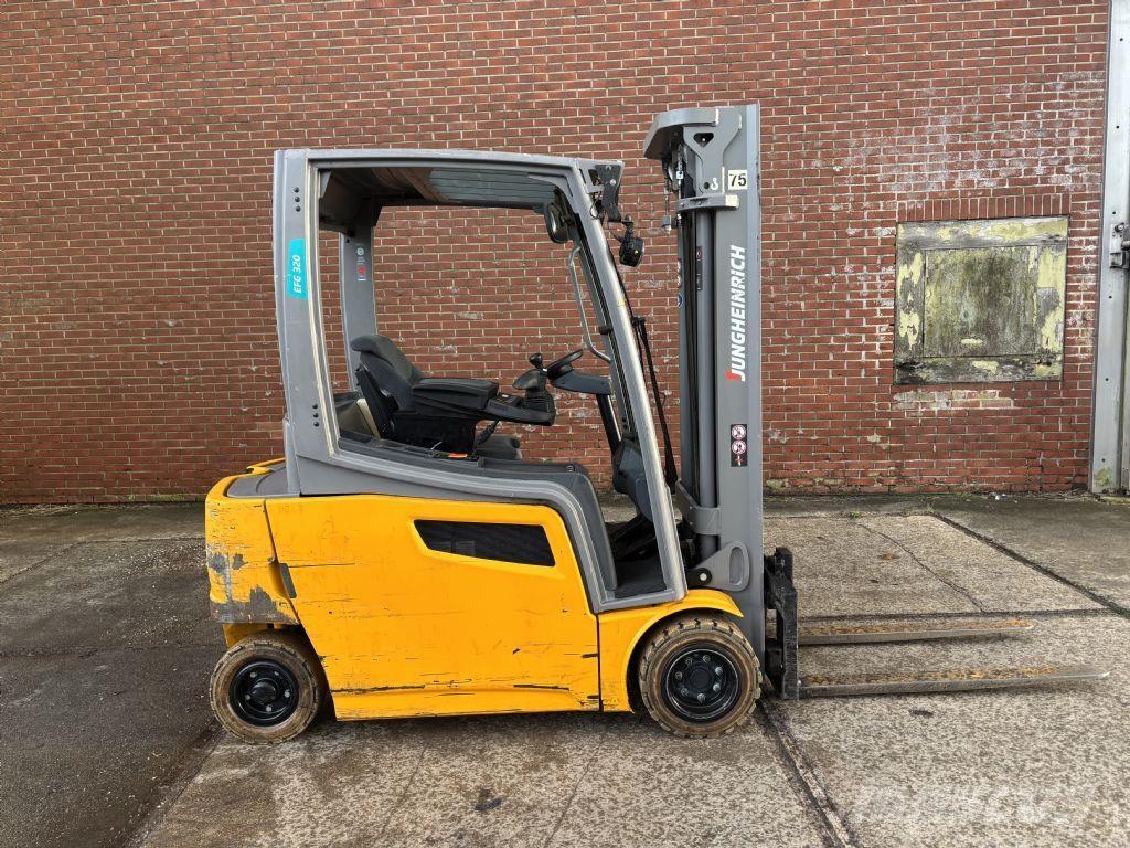 Jungheinrich EFG 320 Elektrikli forkliftler