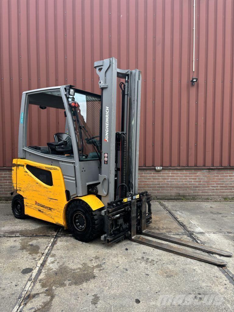 Jungheinrich EFG 425ks Elektrikli forkliftler