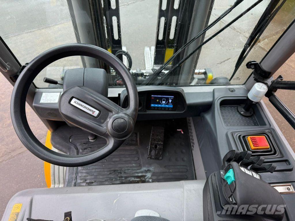 Jungheinrich EFG S30 Elektrikli forkliftler