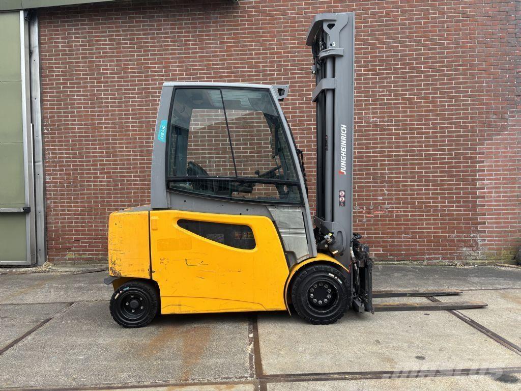 Jungheinrich EFG S30 Elektrikli forkliftler