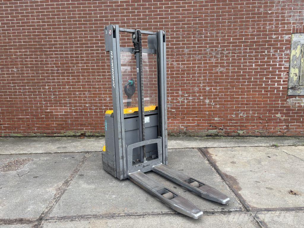 Jungheinrich EJC 112 Yaya kumandali istif makinasi