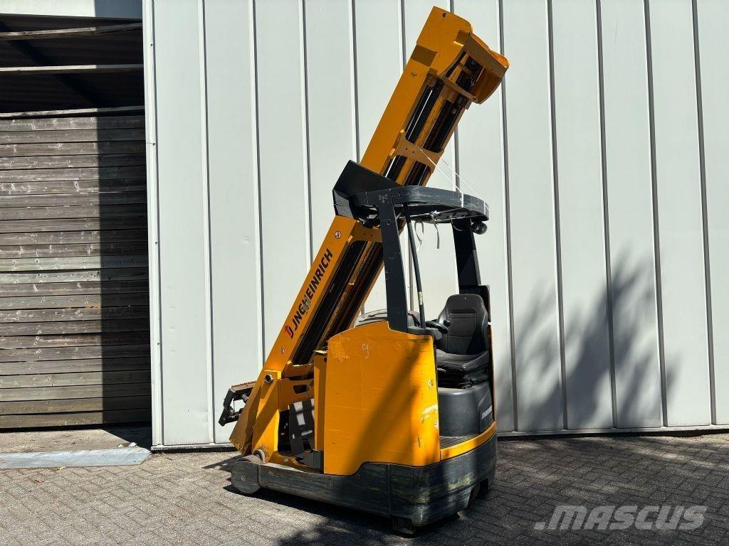 Jungheinrich ETV 216 Reach truck - depo içi istif araçları