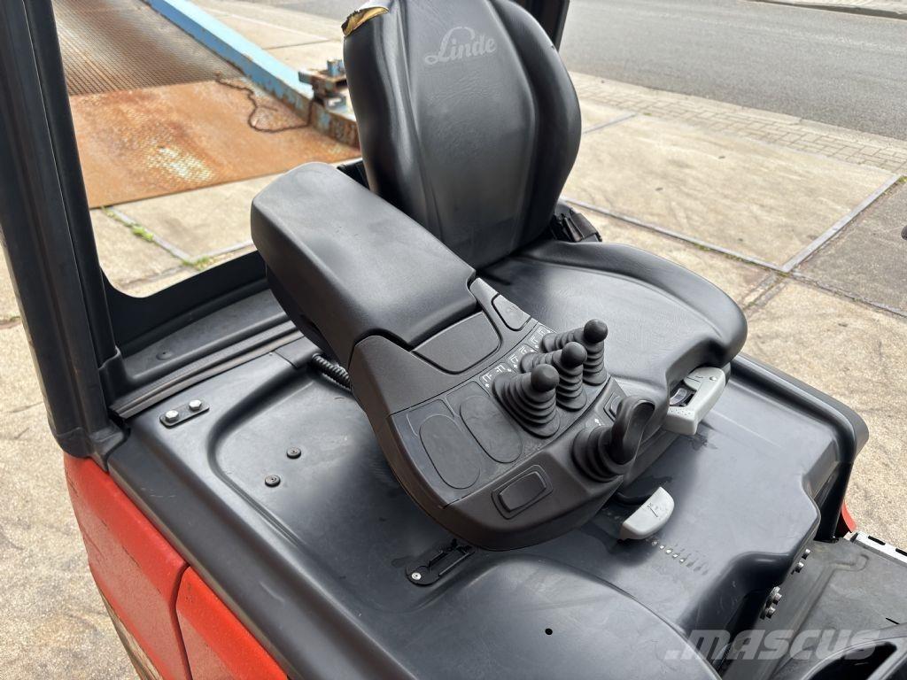 Linde E14-02 Elektrikli forkliftler