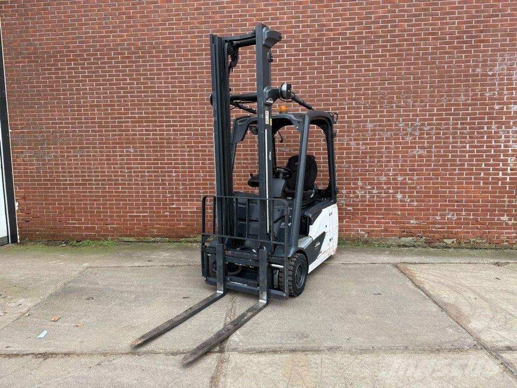 Linde E14-02 Elektrikli forkliftler