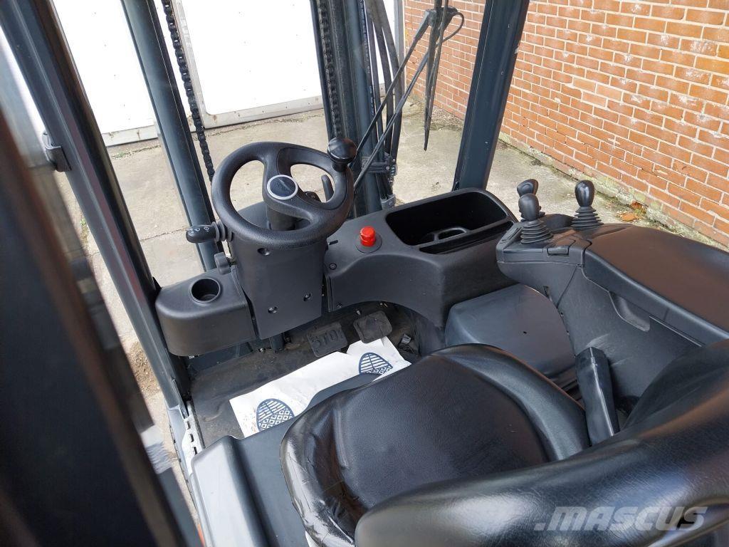 Linde E15-02 Elektrikli forkliftler