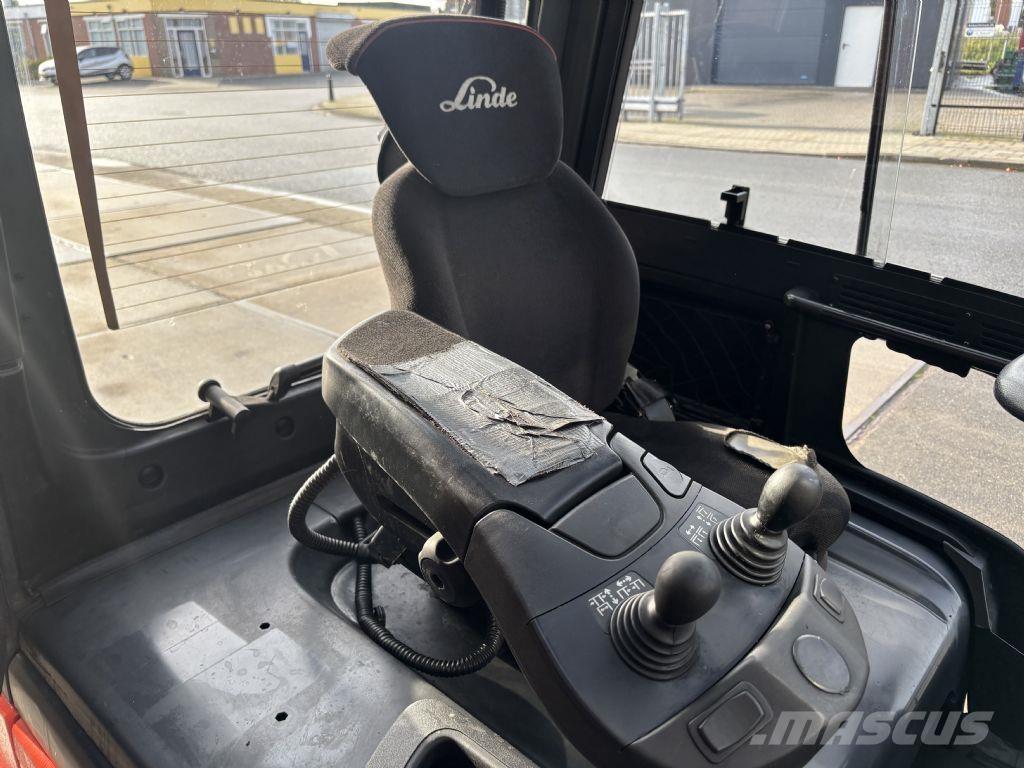 Linde E25-01 Elektrikli forkliftler