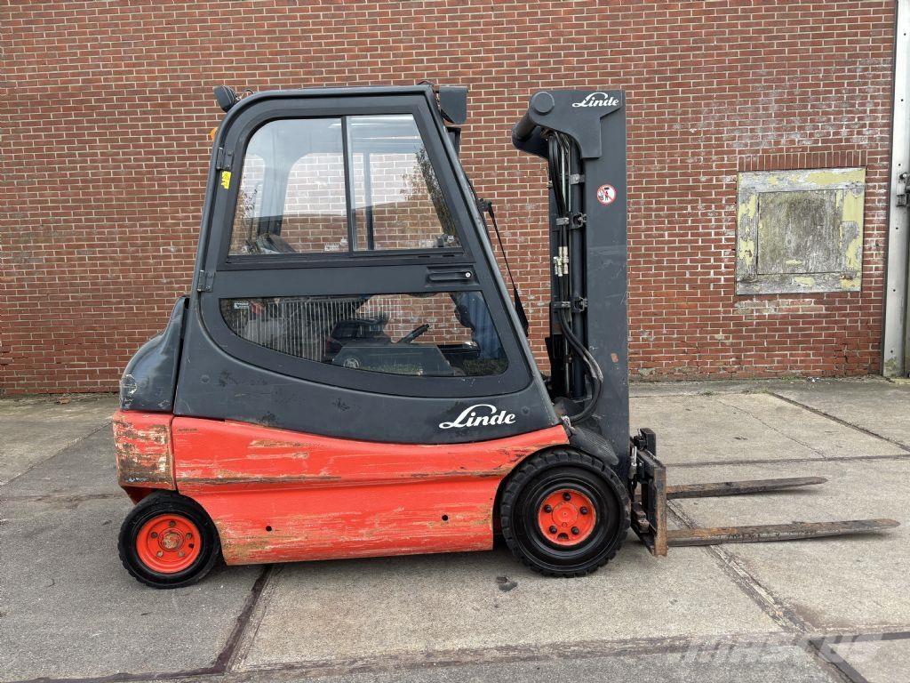 Linde E25 / 02 Elektrikli forkliftler
