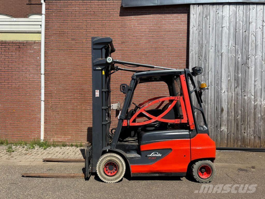 Linde E30-01 Elektrikli forkliftler