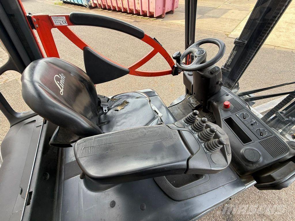 Linde E30-01 Elektrikli forkliftler