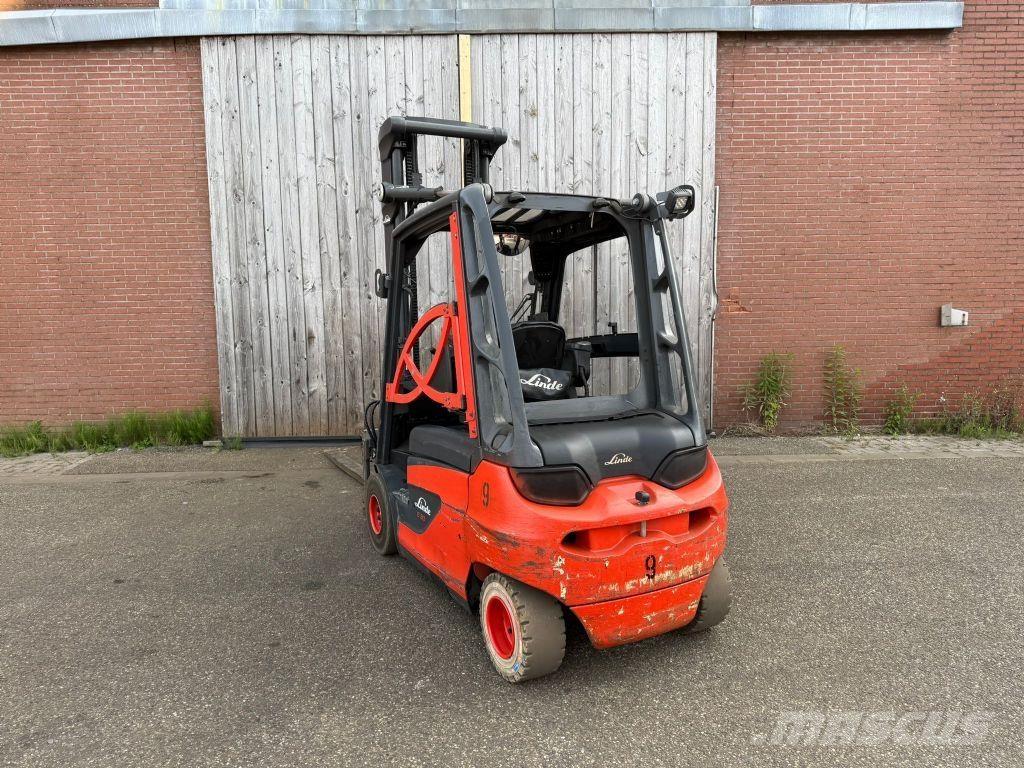 Linde E30-01 Elektrikli forkliftler