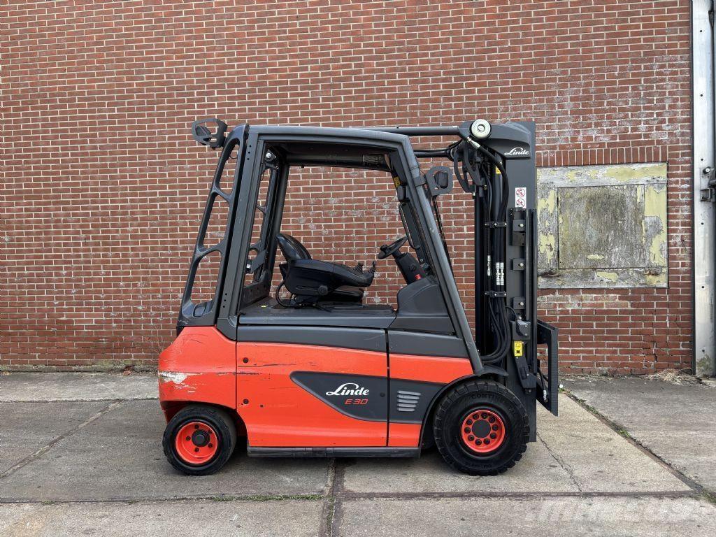 Linde E30-01 Elektrikli forkliftler