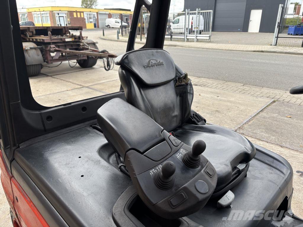 Linde E30L-01 Elektrikli forkliftler