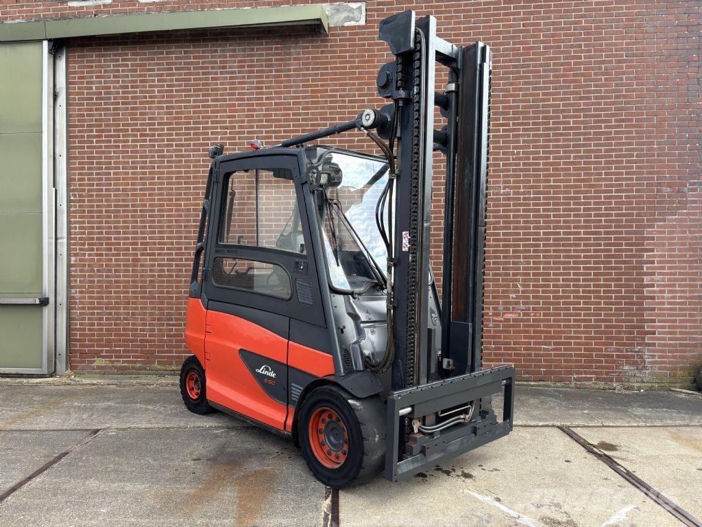 Linde E50HL-01/600 Elektrikli forkliftler