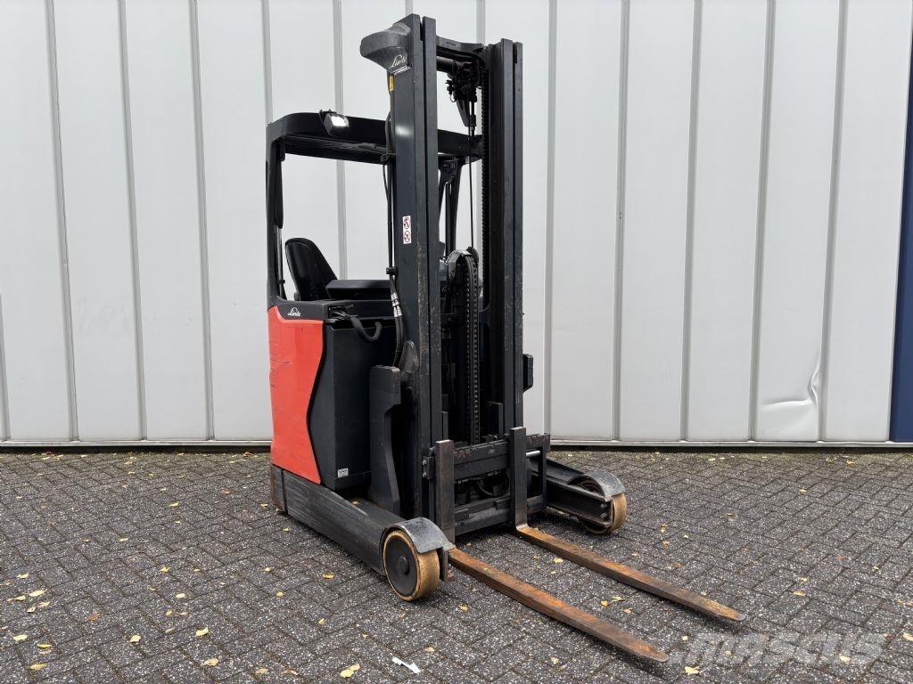 Linde R12B-01 Reach truck - depo içi istif araçları