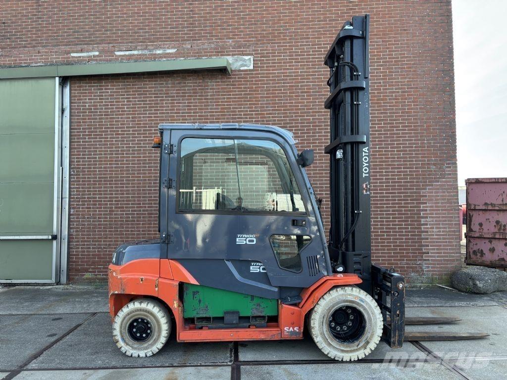 Toyota 8FBMT50 Elektrikli forkliftler