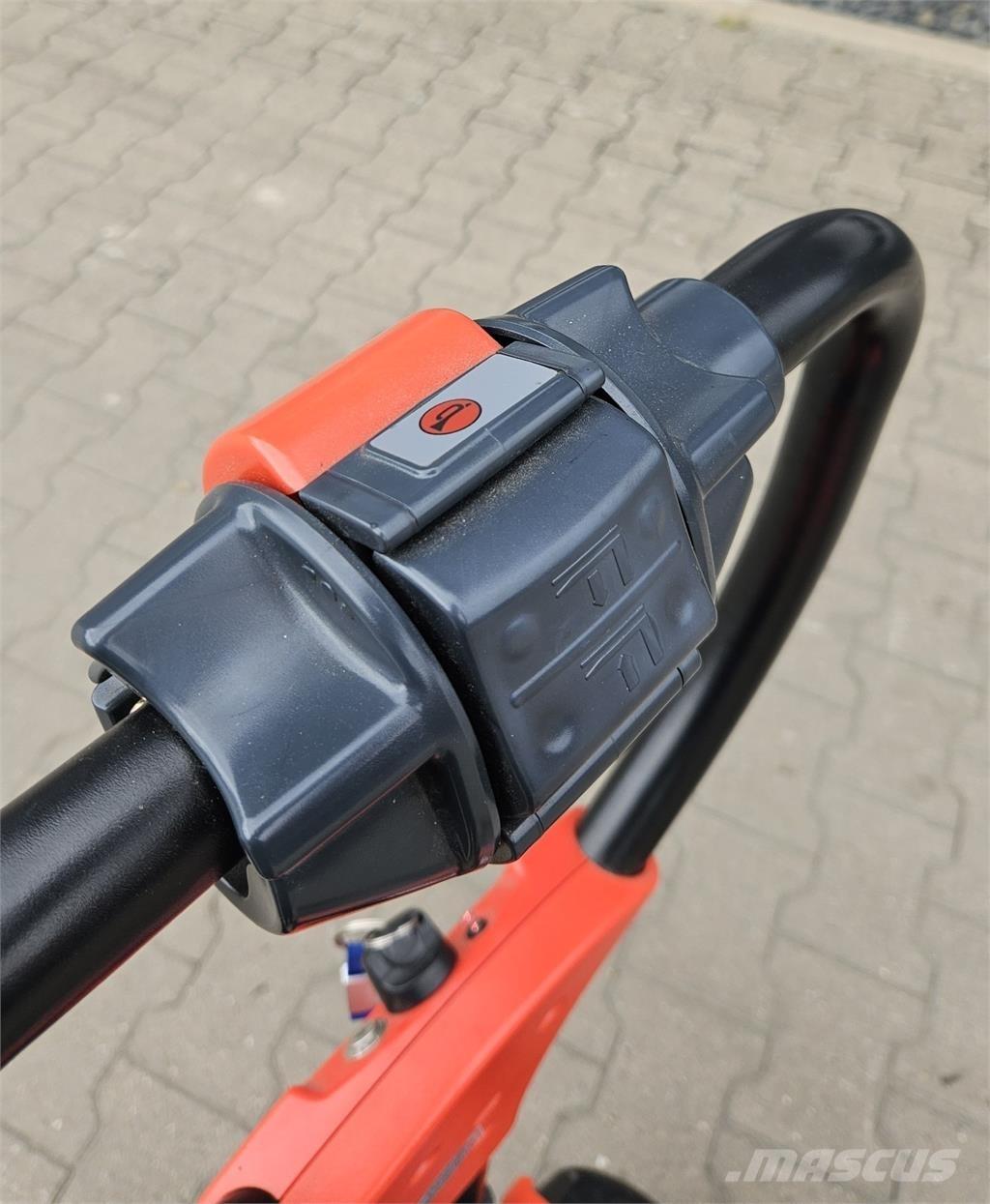 EP Equipment F4 Diger
