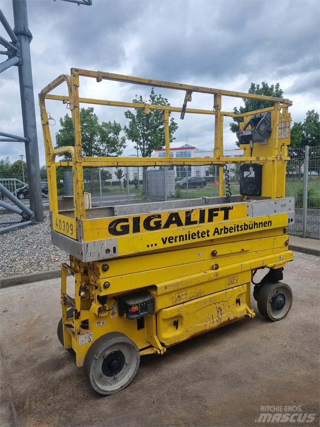 JLG 2030 ES Makasli platformlar