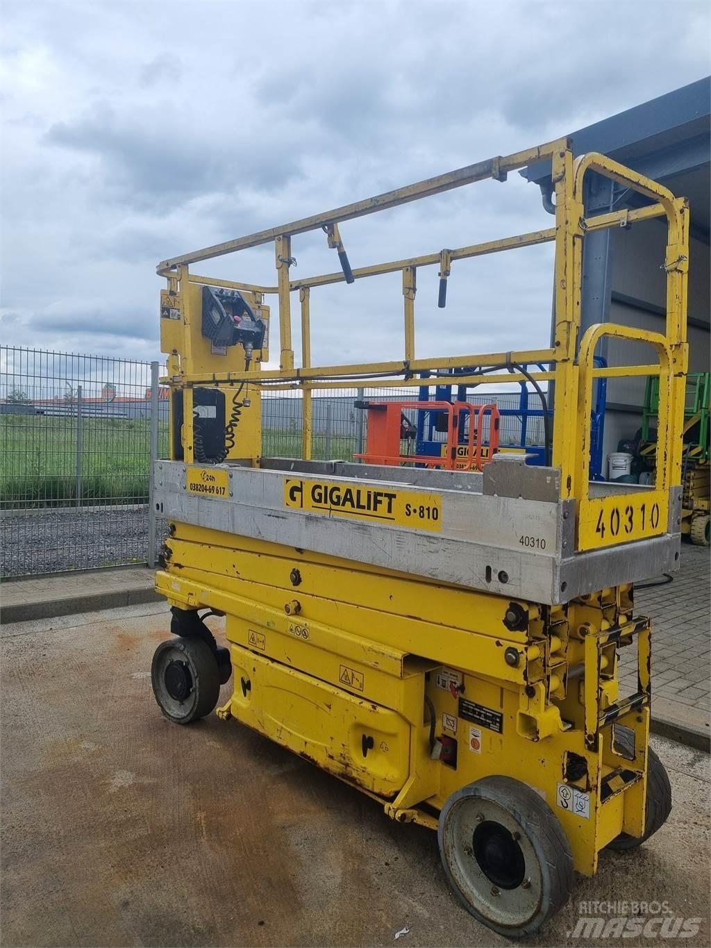 JLG 2030 ES Makasli platformlar