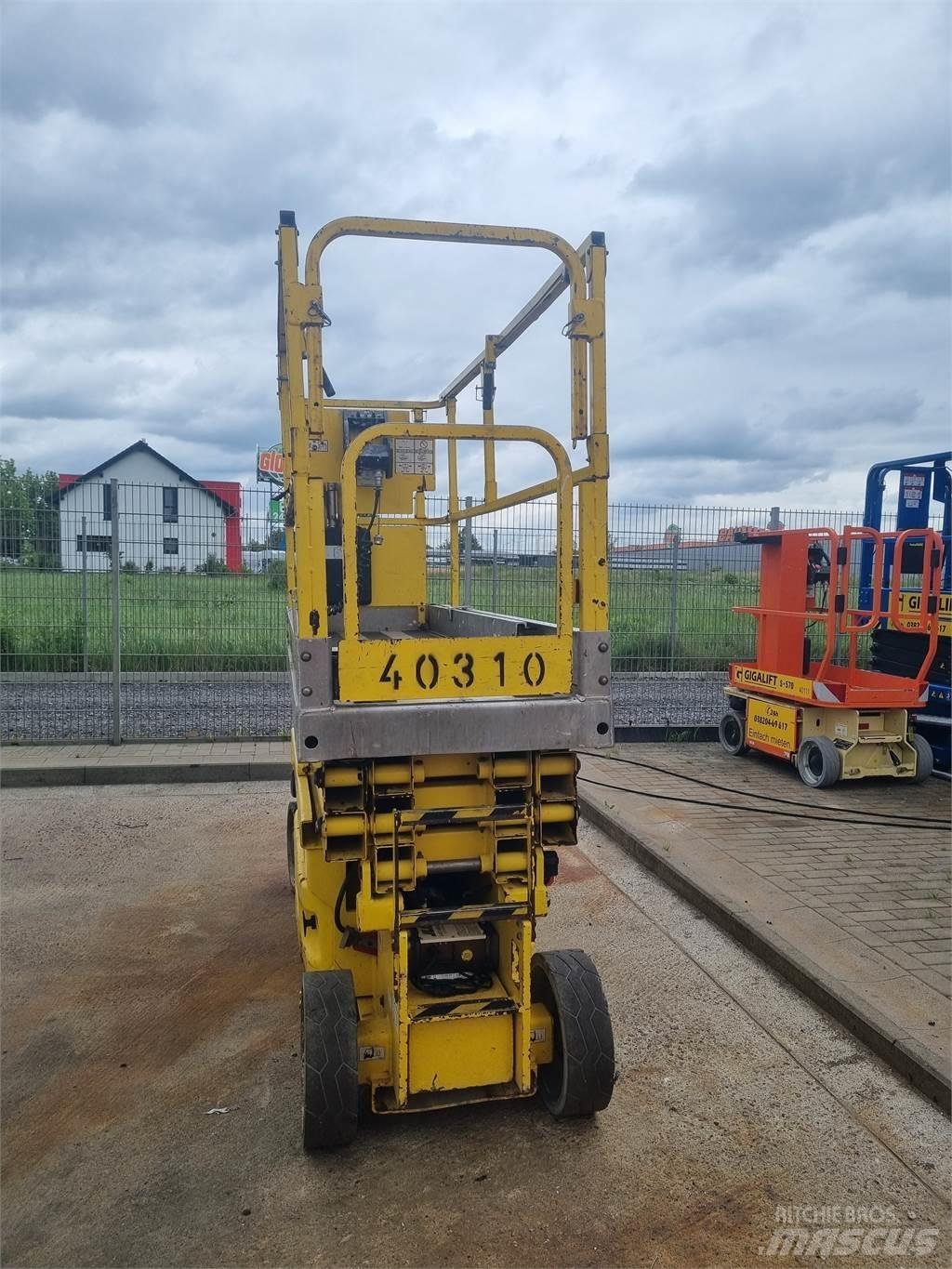 JLG 2030 ES Makasli platformlar