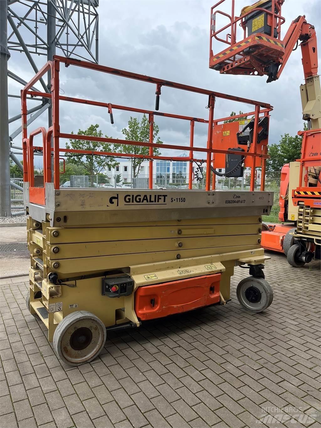 JLG 3246 ES Makasli platformlar