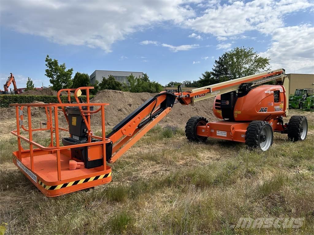 JLG 600AJ Körüklü personel platformları
