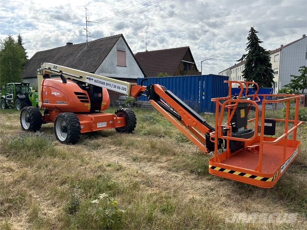 JLG 600AJ Körüklü personel platformları