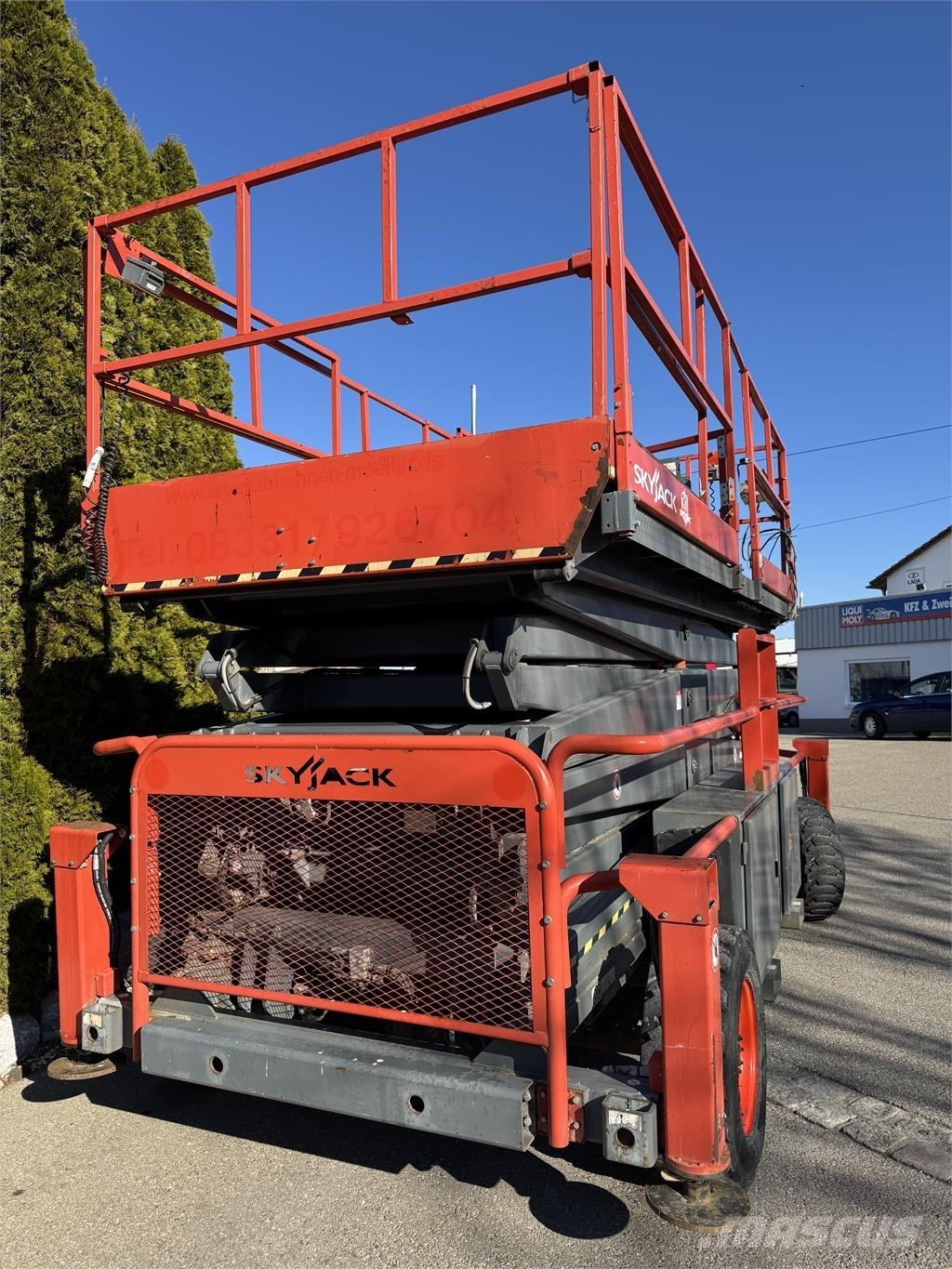 SkyJack SJ9250 Makasli platformlar
