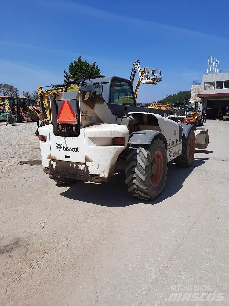 Bobcat T40-140 Reach truck - depo içi istif araçları