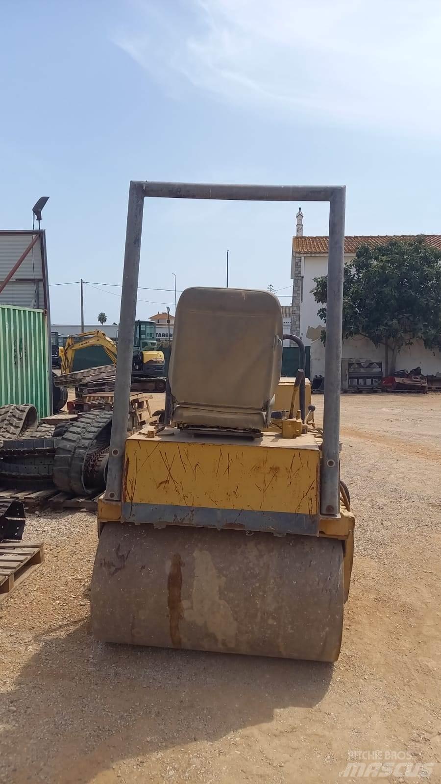 Bomag BW120AD Çift tamburlu silindirler