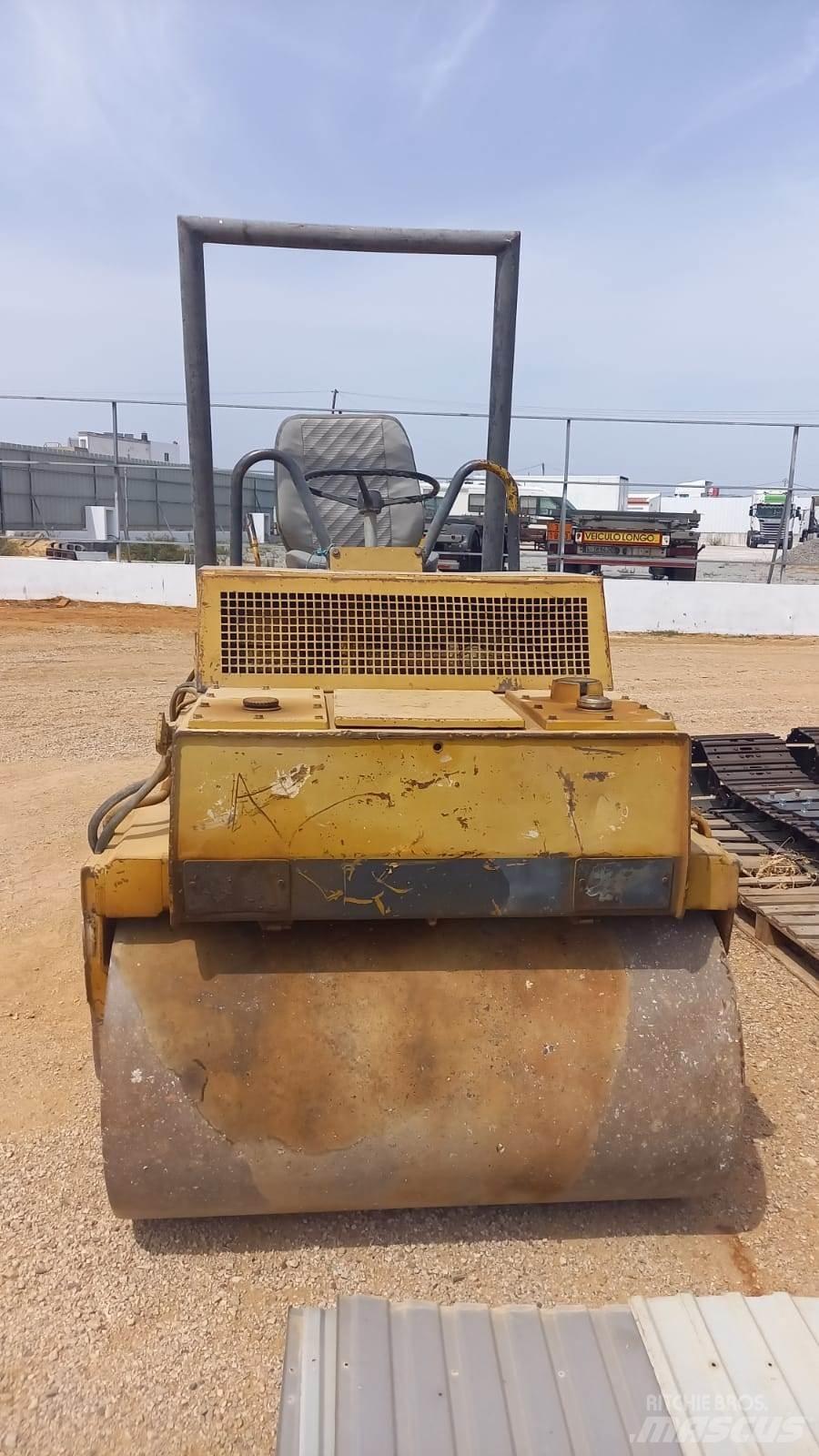 Bomag BW120AD Çift tamburlu silindirler