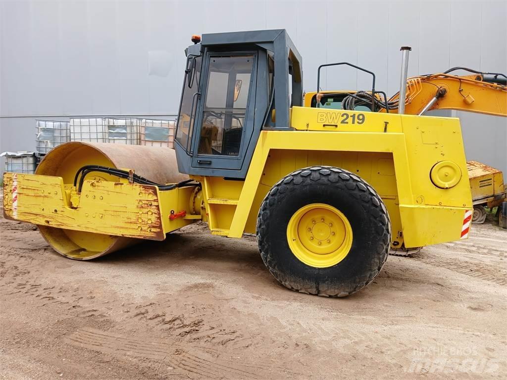 Bomag BW219D-2 Çift tamburlu silindirler