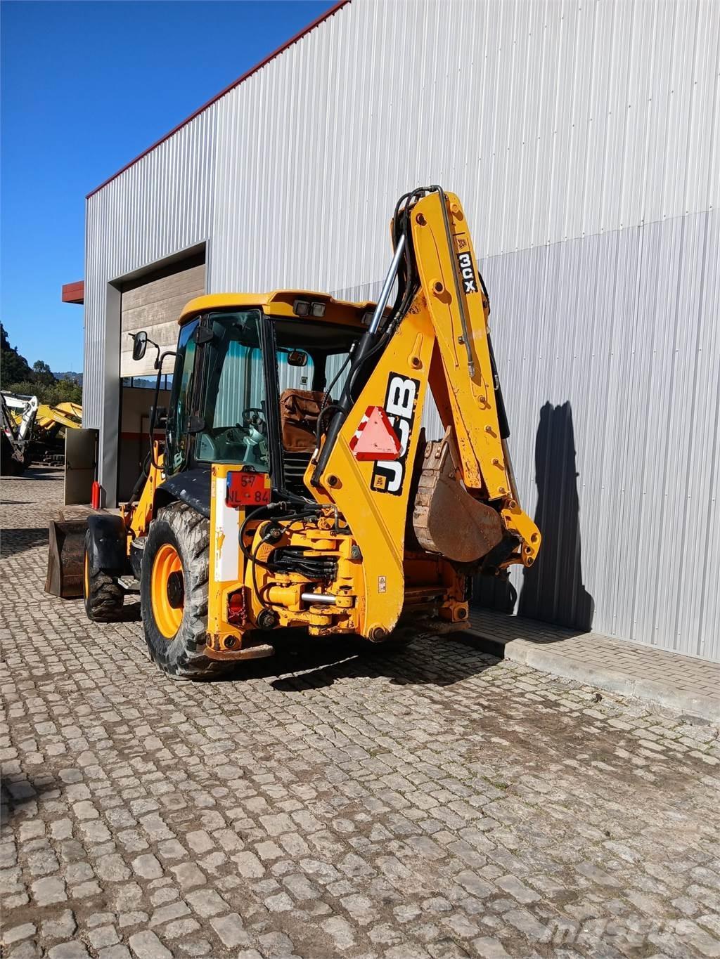 JCB 3CX Kazıcı yükleyiciler - beko loder