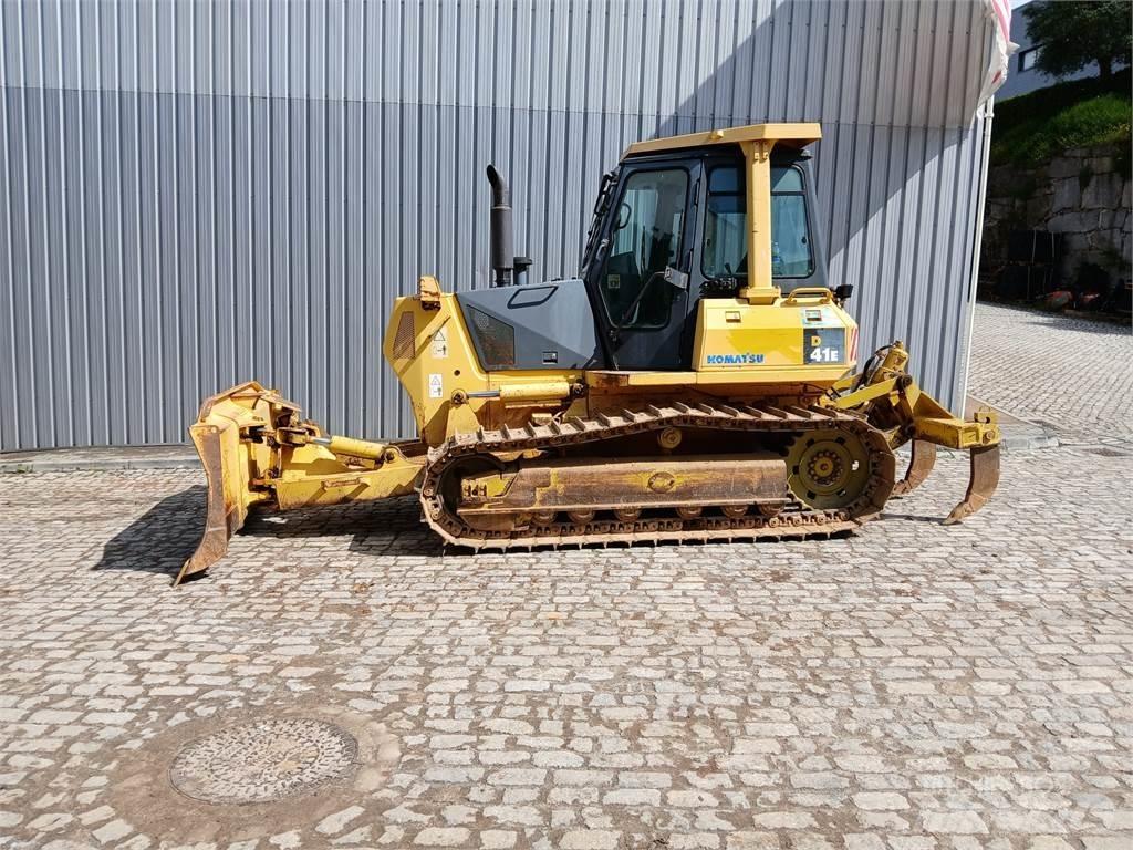 Komatsu D41E-6 Boru döşeme dozerleri