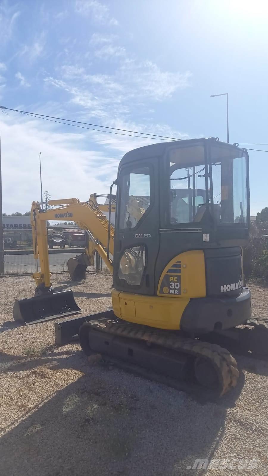 Komatsu PC30MR-2 Mini ekskavatörler, 7 tona dek
