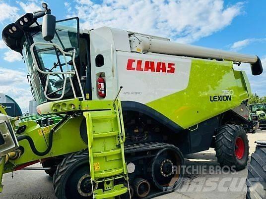 CLAAS LEXION 750 Biçerdöverler
