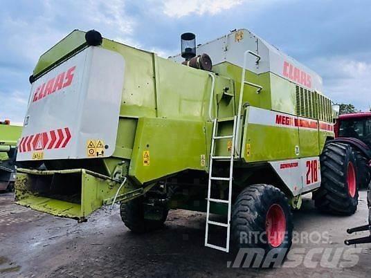 CLAAS MEGA 218 Biçerdöverler